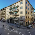 Santa Maria Novella Bright And Modern Apartment